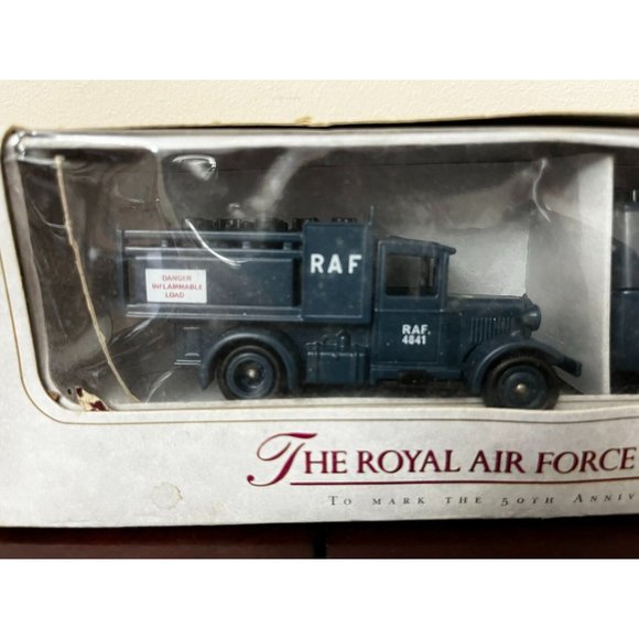 Vintage Lledo WWII RAF Ground Crew Support Set 3 Vehicles Battle of Britain new - Picture 2 of 13